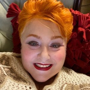 Meet your Posher, Vallerie